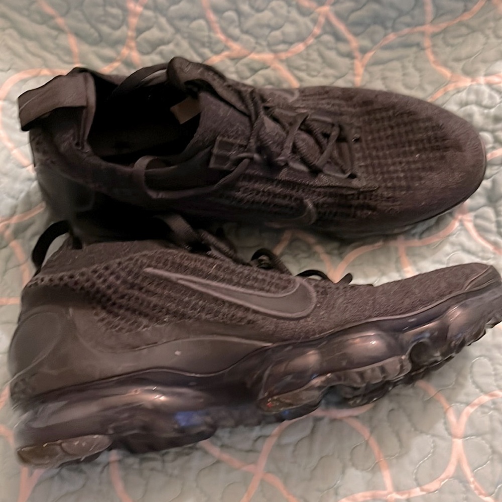 NIKE AIR VAPORMAX 2021 FLYKNIT RUNNING SHOES